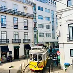 Central 3 Bedroom With Balcony